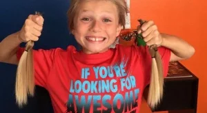 За пример! Момче си пусна дълга коса, за да я дари