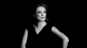  Бойка Велкова посреща рождения си ден на сцената