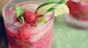 Мохито с малини и мeнта