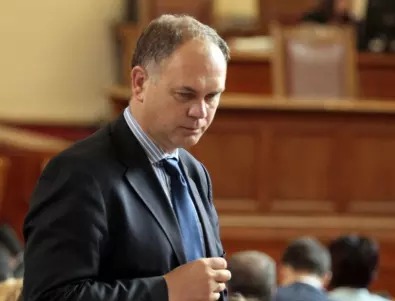 Георги Кадиев: Има риск от падане на правителството заради двете кандидатури за шеф на БНБ