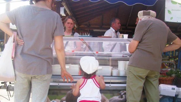 Нов фермерски пазар в София