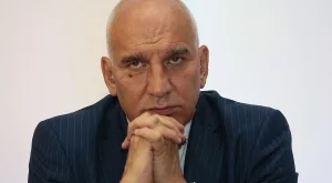 2015/06/16/0014379001434452459