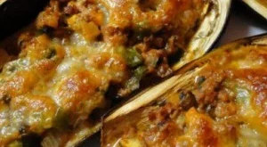 Пълнени патладжани с кайма 