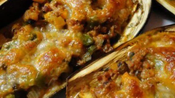 Пълнени патладжани с кайма 