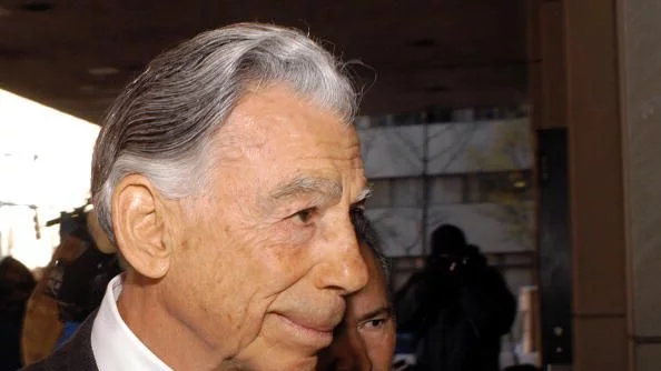 Почина легендарният милиардер Кърк Керкорян 