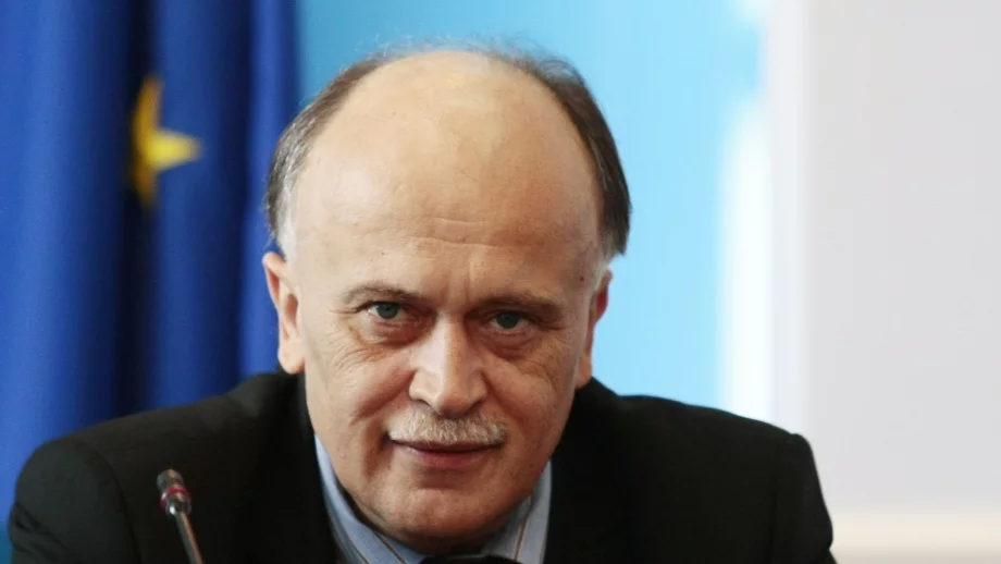 Зам.-министър: Да сте видели частна болница да стачкува?