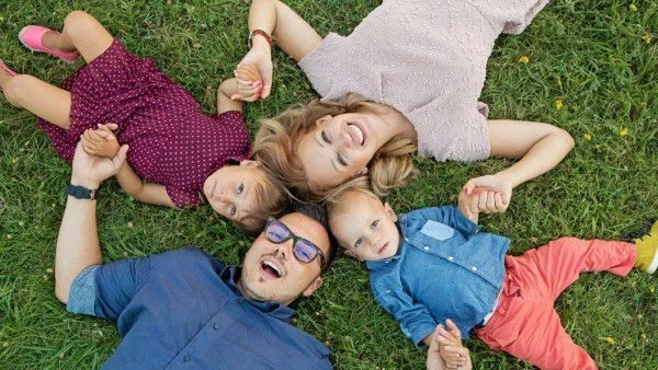 Правят първата академия за безплатно обучение на детегледачки