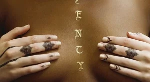 Риана създаде  временни татуировки