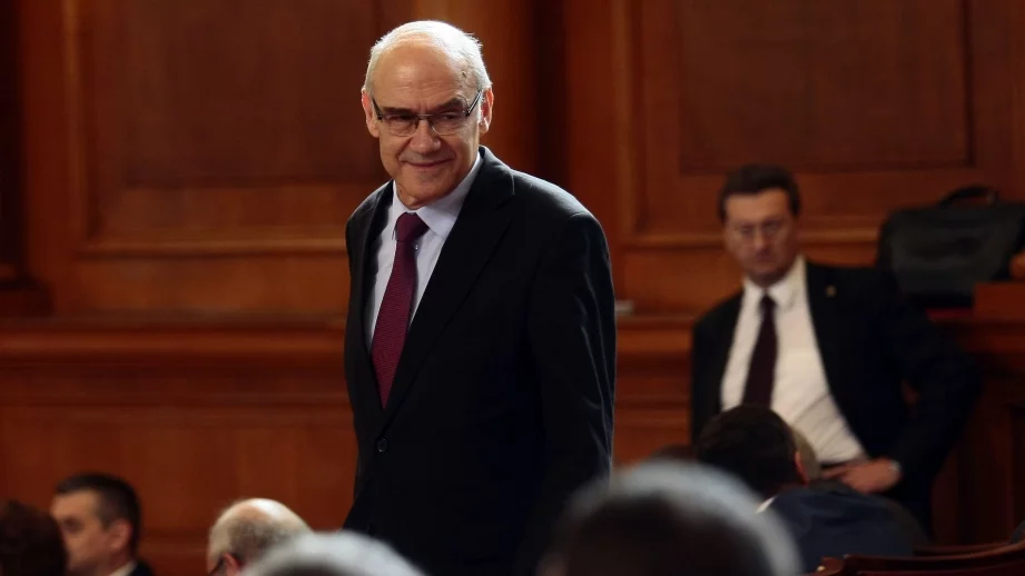 Тази година е последният ни шанс за съществени енергийни реформи, заяви Иванов