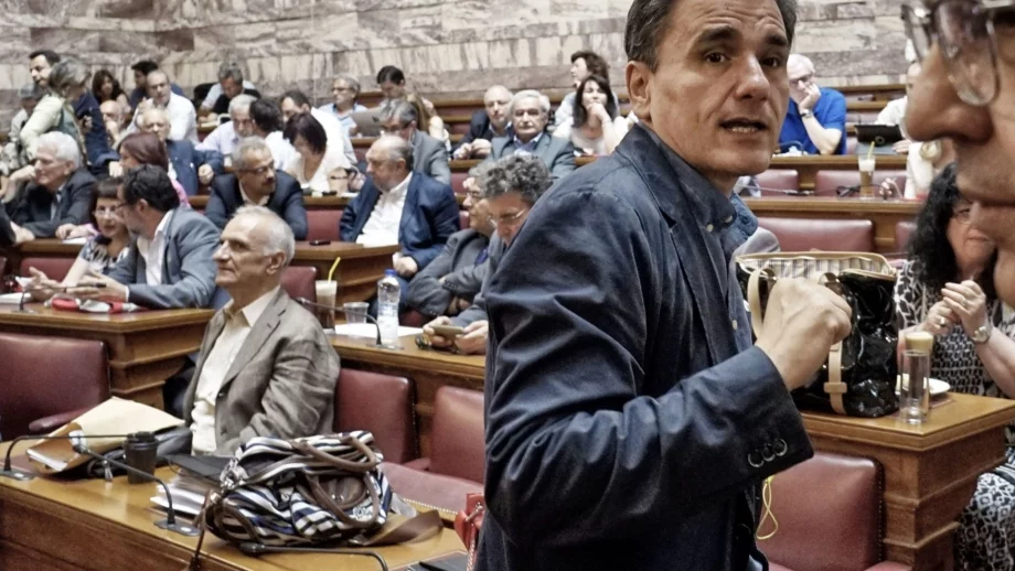 Следващият финансов министър на Гърция най-вероятно ще бъде Цакалотос