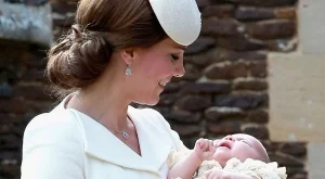 Кръстиха принцеса Шарлот