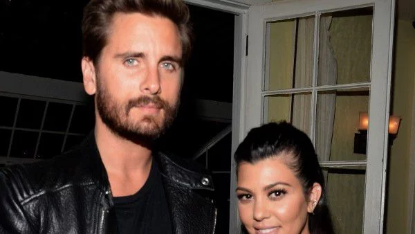 Кортни Кардашиян заряза Скот