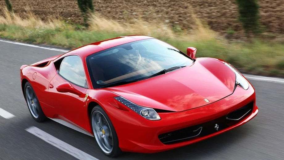 Облагат луксозните коли в Китай с допълнителен 10-процентов данък