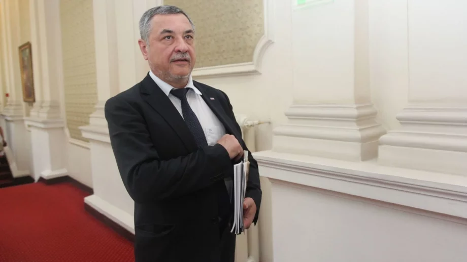 Симеонов разкритикува работата на прокуратурата за АЕЦ "Белене"