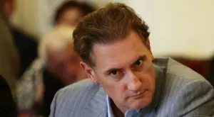 Домусчиеви искат да се отърват от Нова телевизия възможно най-бързо, потвърди КЗК