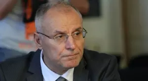 Управителят на БНБ: Очертава се опасност от кредитен риск и влошаване на балансите на банките
