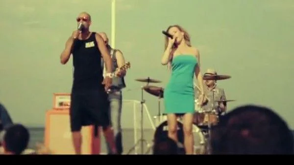 D2, Bobo и Лора Караджова с общо видео