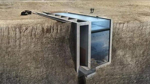 За смелчаци: Къща в скала