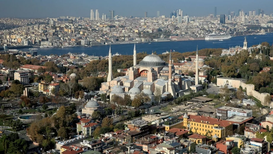 Турция ще дава гражданство на крупни чуждестранни инвеститори