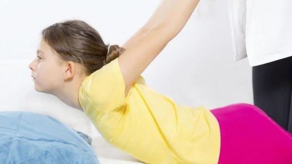 Гръбначните изкривявания се виждат най-лесно през лятото