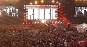 Екипът на Роби Уилямс идва 3 дни по-рано