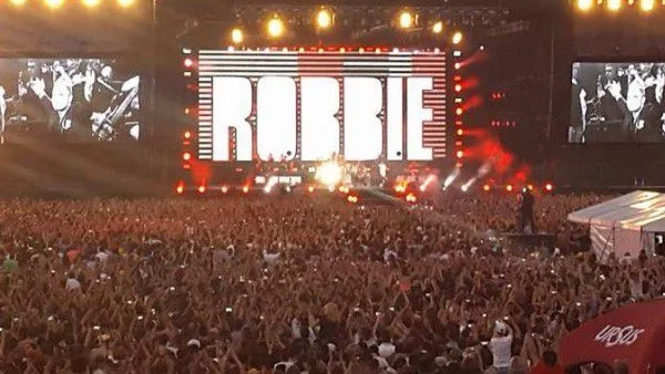 Екипът на Роби Уилямс идва 3 дни по-рано