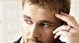 Миро тръгва на лятно турне