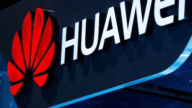 През октомври ще се появят първите смартфони на Huawei с новата OS