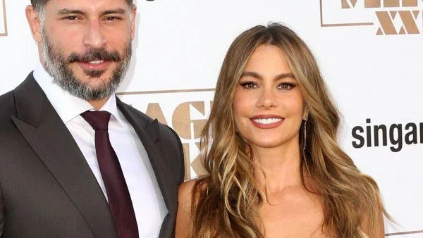 София Вергара със сватбен парфюм