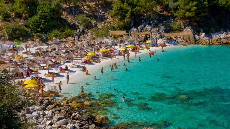 Рекорд за Гърция: 26 млн. чужди туристи до края на сезона