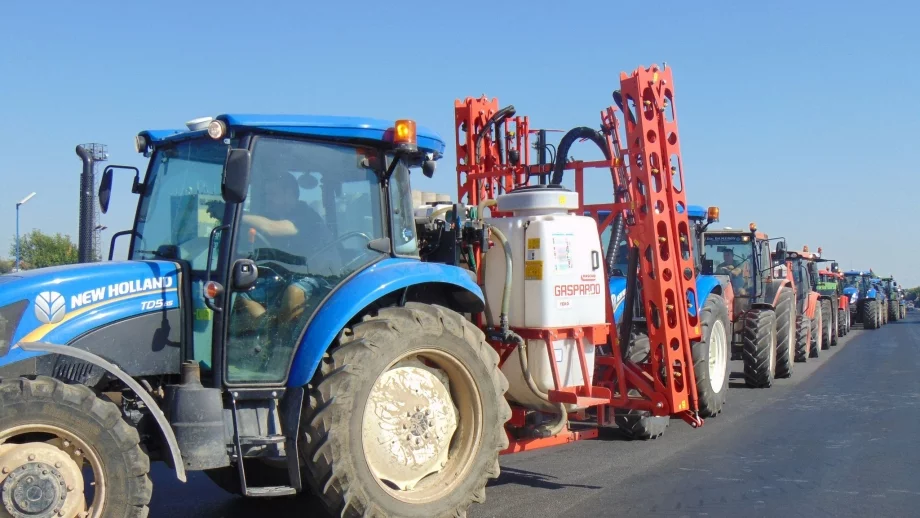 Фермери излязоха на протест в цялата страна