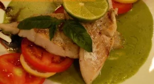 Бяла риба с босилеков сос