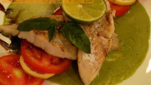 Бяла риба с босилеков сос