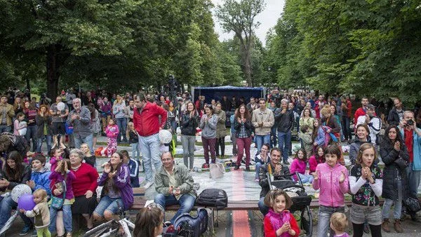 Концерт на възглавници в планината