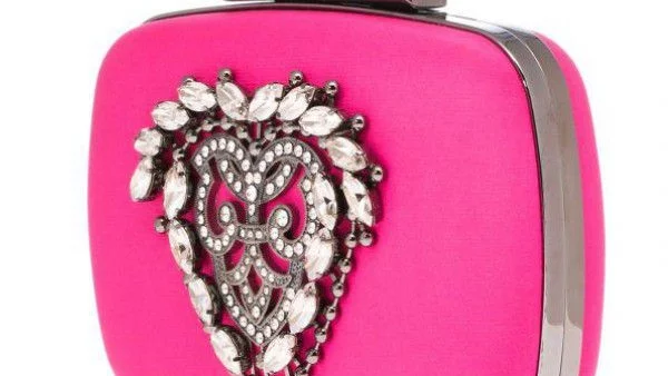 Маноло Бланик  с първа колекция чанти