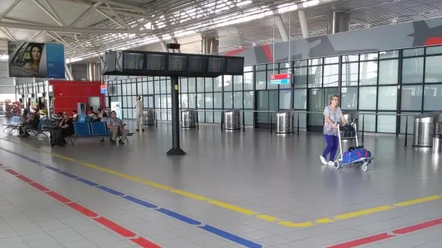 Затягат мерките за сигурност на столичния аеропорт