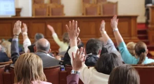 Многочасовото разглеждане на Бюджет 2018 продължава