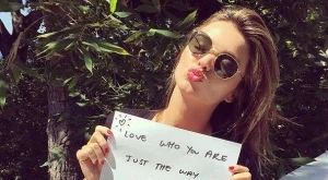 Миранда Кер: Обичайте себе си. Точно такива, каквито сте!