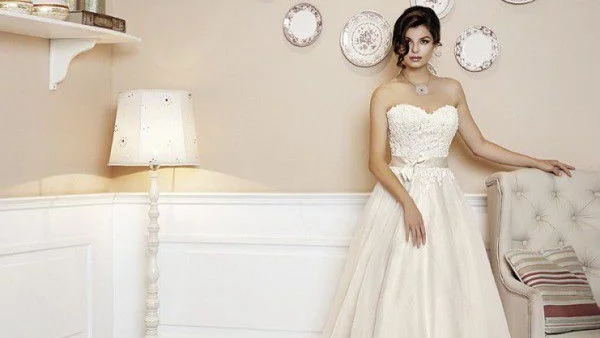 Славена Вътова с първа фотосесия след раждането