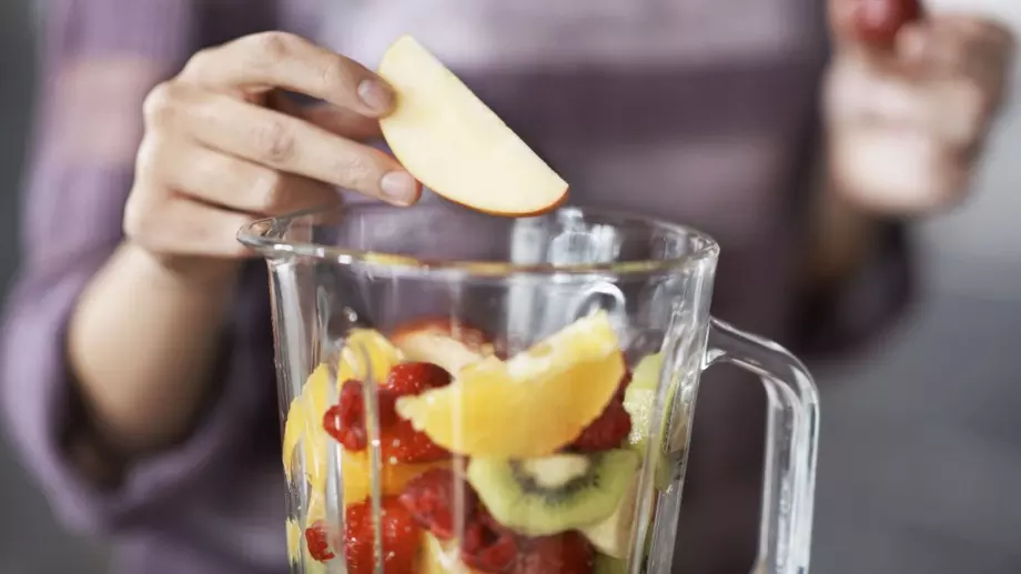 Ето защо никога НЕ трябва да слагате гореща храна в блендер