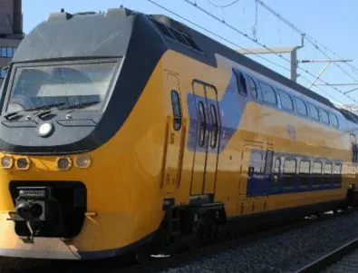 Холандските влакове минават на вятърна енергия