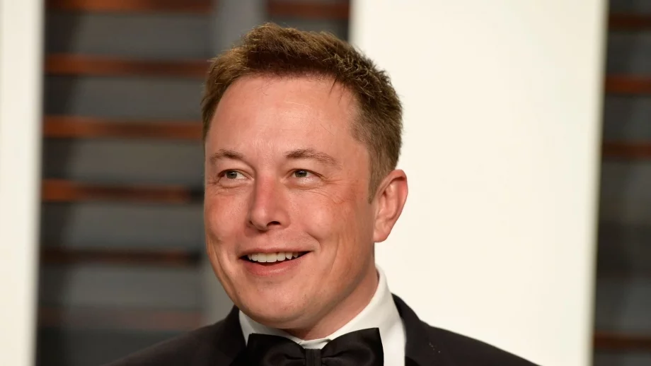 Проблеми за Мъск заради сливането на Tesla и SolarCity