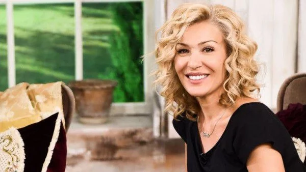 Вижте новото студио "На кафе"