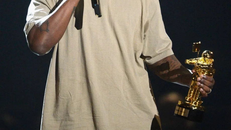 Кание Уест има дългове в размер на 53 млн. долара