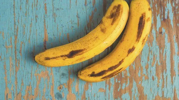Защо трябва да ядем банани с петна по кората