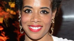 Келис отново ще става майка