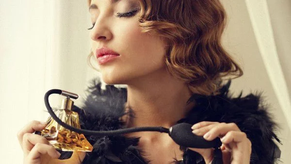 Какво казва любимият ти парфюм за теб?