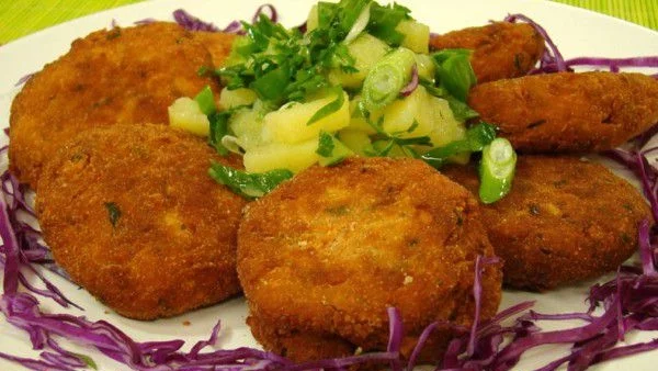 Кюфтета от зрял фасул с месо