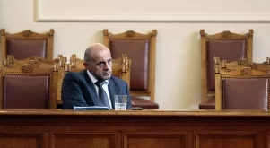 Дончев: Газовият хъб няма да е конкурент на "Турски поток"