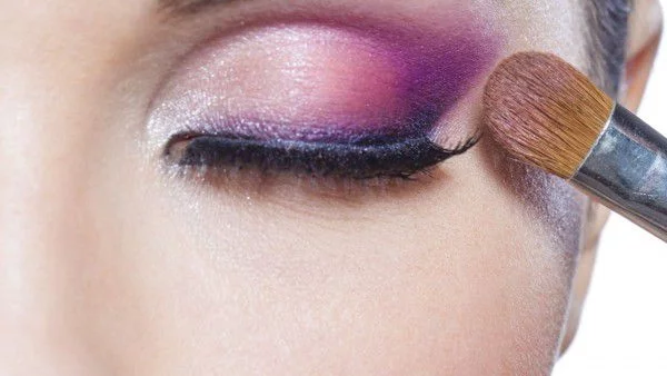 Най-подходящият грим според формата на очите